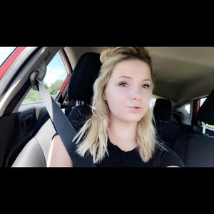 Meet your Posher, Brienna